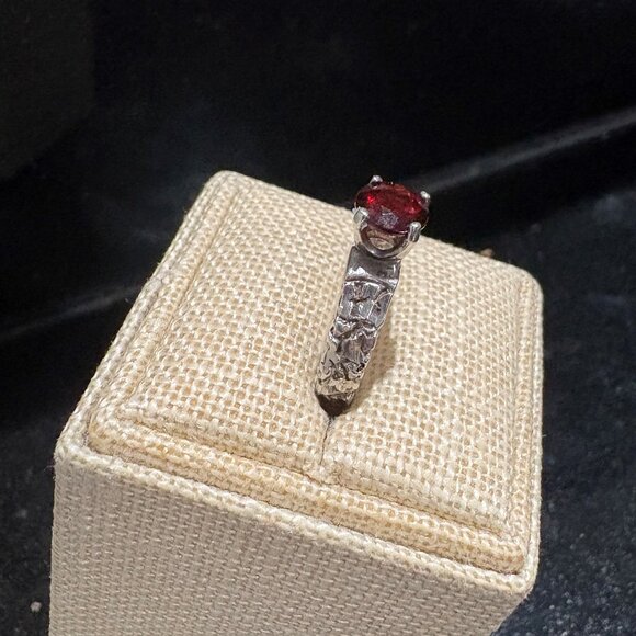 Winter Sale!! KBN Kabana Sterling Ring with Garnet Stone Size 5.25 - Picture 2 of 5